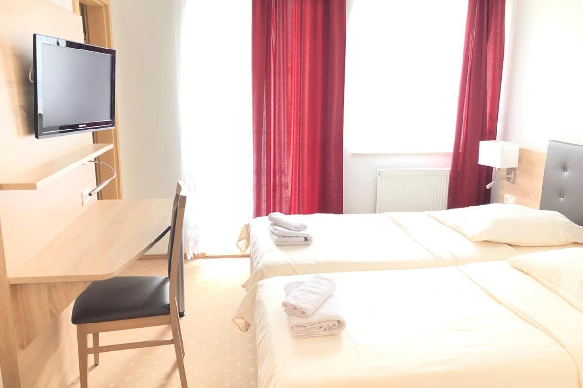 Hotel & Restaurant Miranda Siek المظهر الخارجي الصورة