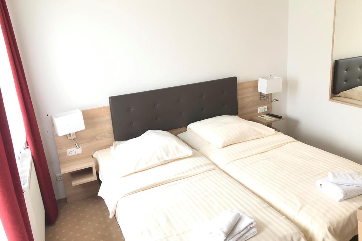 Hotel & Restaurant Miranda Siek المظهر الخارجي الصورة